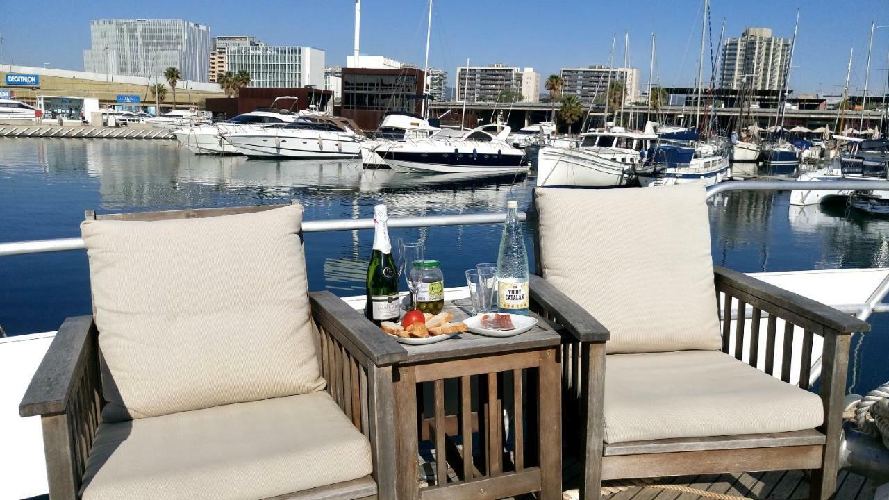 Your Own Private Yacht Hotel Sant Adria de Besos Buitenkant foto